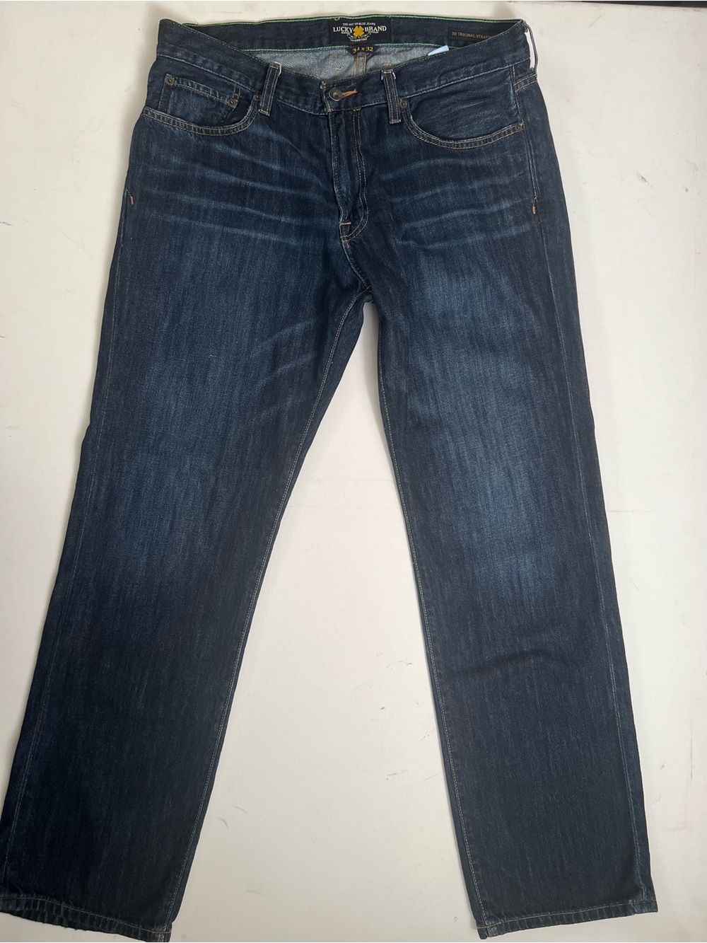 Lucky Brand 121 Heritage Men Straight
Jeans Size 34x 32 100% Cotton
